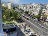 İzmir Bahçelievler'de Metin Emlak'tan Satılık Asansörlü otoparklı 3+1 Daire