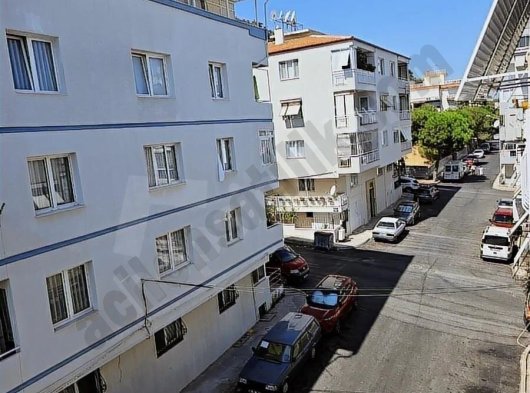 Balçova Teleferik mahallesin'de Satılık masrafsız 3+1 ara kat Jeotermalli Daire