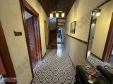 İzmir Konak Fatih mah.'sinde merkezi konumlu Bahçeli Kiralık Mustaki Taş  Ev