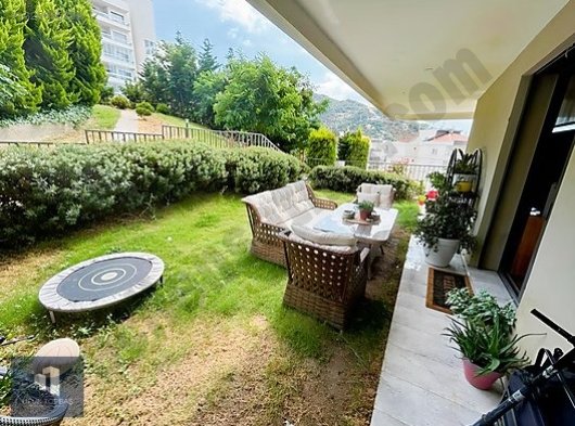 Narlıdere Vitalia Narlıdere'de, Site içi Orman ve Deniz Manzaralı Satılık 2+1 Daire