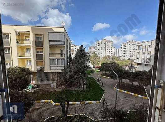 Balçova'da Merkezi Konumda Jeotermal Isıtmalı 3+1, 155m² Saılık Daire