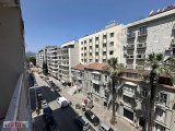 Uzlaş'tan, İzmir Konak Mithatpaşa Caddesin'de Kiralık Asansörlü Arakat 3+1 Daire