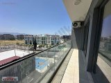 Çiğli Balatçık Mahallesi Çiğli İnci Suit'de Havuzlu ve Otoparklı Kiralık 1+1 Daire