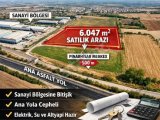 Kırklareli Pınarhisar'da Ana asfalt yola cepheli SAHİBİNDEN SATILIK TARLA Sanayi bölgesinde