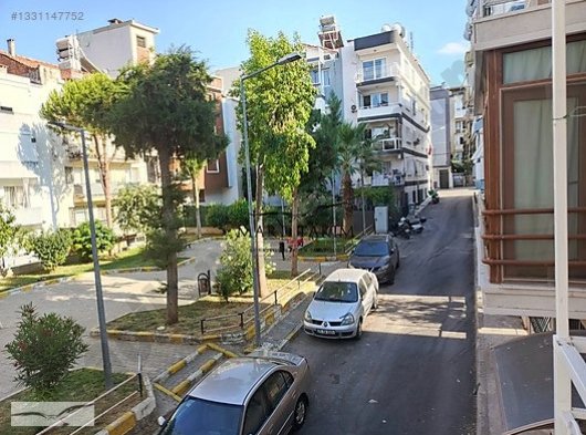 Martı Takım'dan Balçova Onur Mahallesi'nde Satılık  3+1 Ara kat Daire