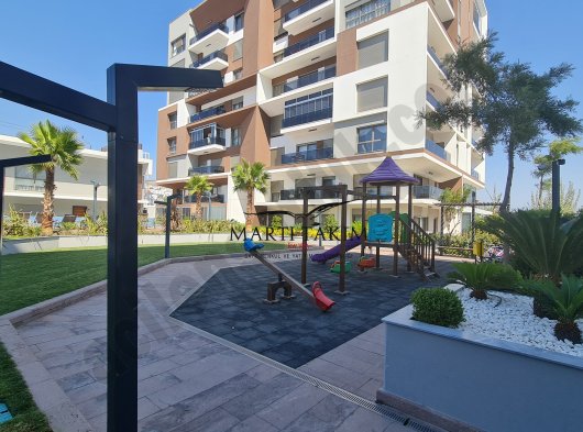 Site Uzmanı Aytuğ Türkeköle Gayda Ataşehir 2+1 Eşyalı