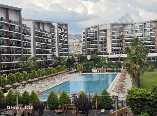 Park Yaşam Ataşehir Site Komşunuz Aytuğ Türkeköle 1+1 Eşyalı