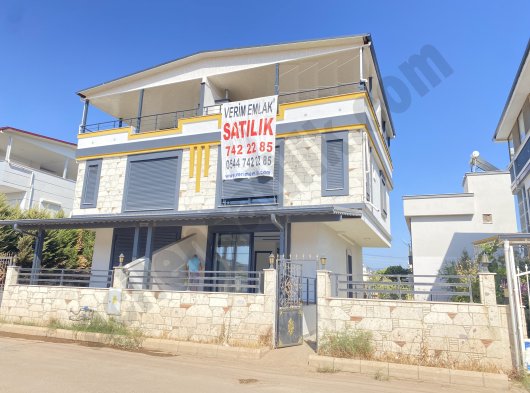 Seferihisar Doğanbey Payamlı da Denize 350 m Mesafede Sıfır Lüks Satılık 3+1 Villa