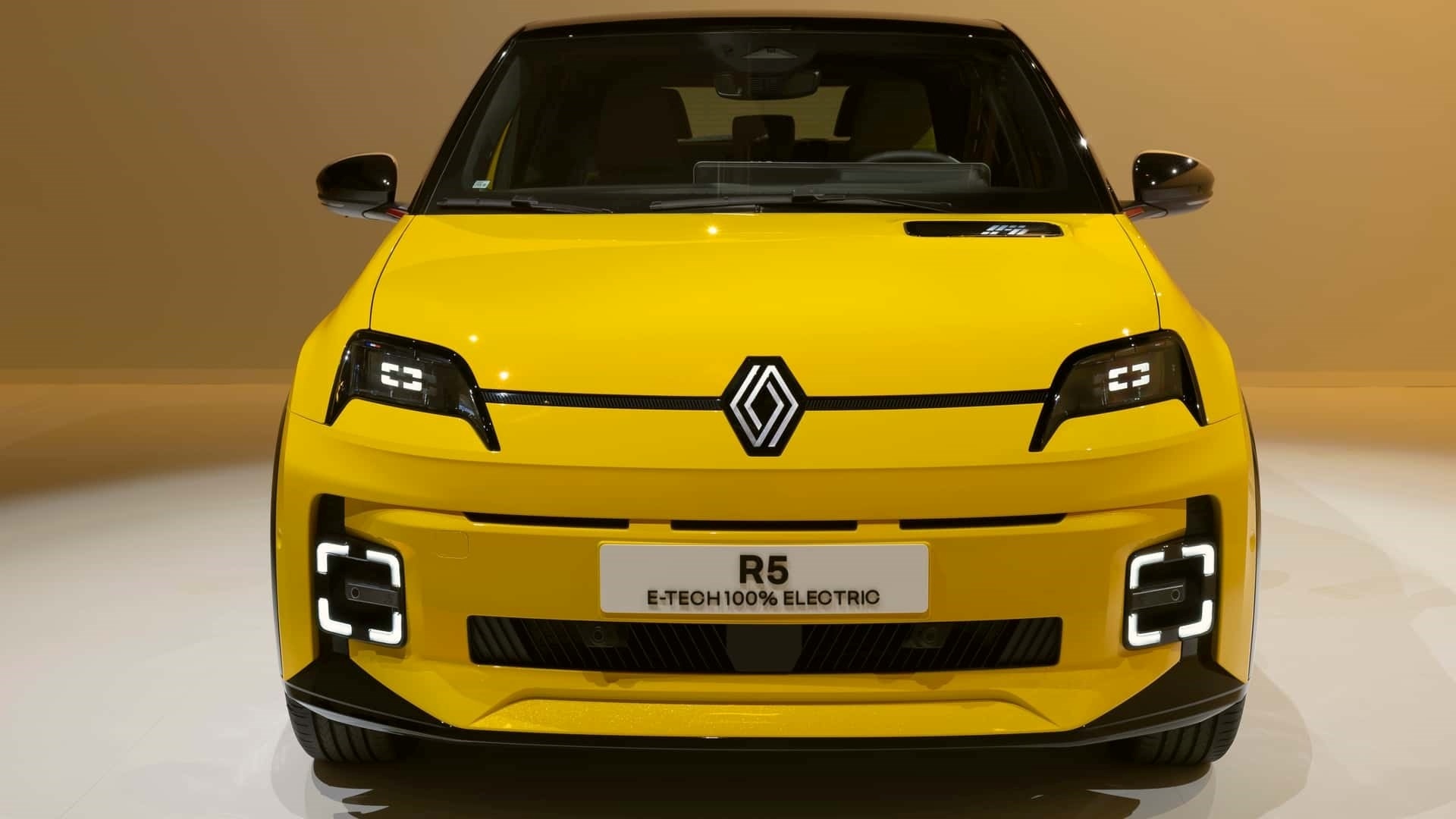 Küçük Elektrikli Otomobil Renault 5 E-Tech Yollara Çıkıyor Şehir İçi Mobilitede Yeni Dönem_3