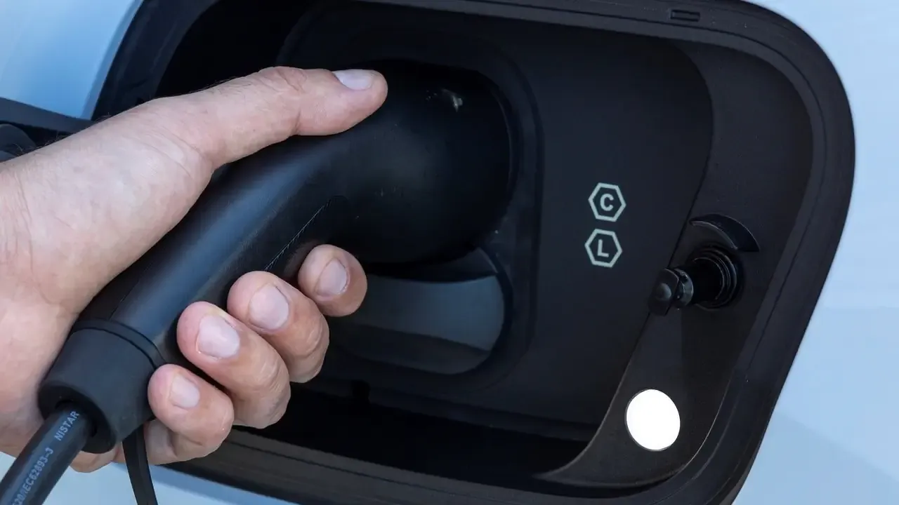 Volvo Elektrikli Otomobillerde Menzil Devrimi: 1.000 Km Sınırı Aşılabilir